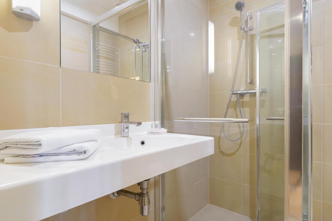 Hotel Safir Poznan Luaran gambar
