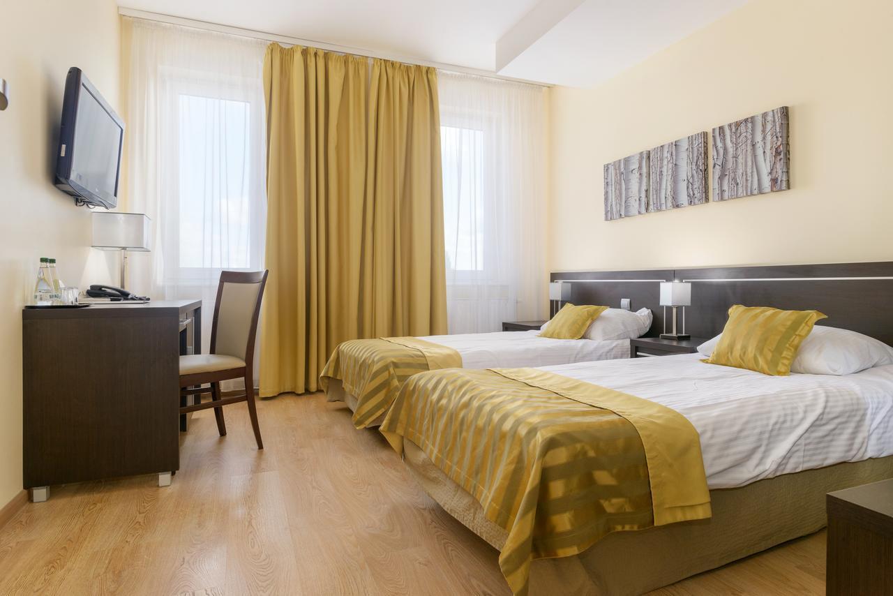 Hotel Safir Poznan Luaran gambar